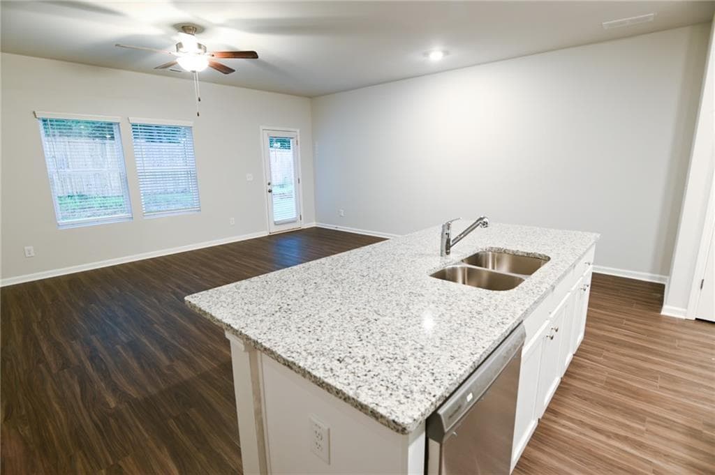 3 bedroom, 3 bathroom, 1,538 sq ft townhouse for rent at 115 Village Green Drive 166, Adairsville, GA 30103 for $1,799 a month — photo 9