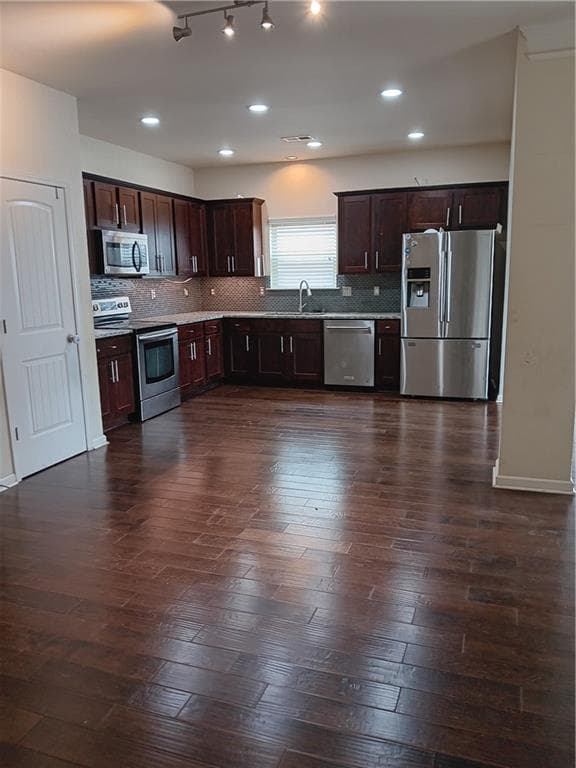 4 bedroom, 3 bathroom, 2,390 sq ft single family residence for sale at 413 Easley Drive, Lawrenceville, GA 30045 — photo 5