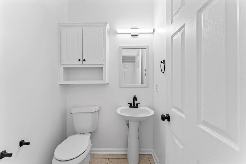 4 bedroom, 3 bathroom single family residence for rent at 4267 Azalea Walk, Ellenwood, GA 30294 for $2,890 a month — photo 5