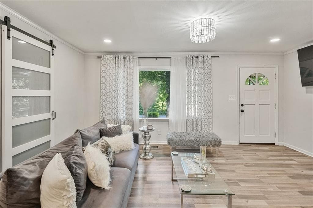 3 bedroom, 2 bathroom, 1,228 sq ft single family residence for sale at 3599 Saturn Drive, Atlanta, GA 30331 — photo 2