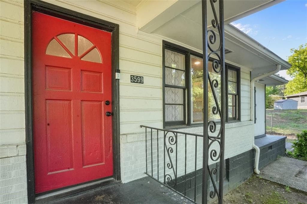3 bedroom, 2 bathroom, 1,228 sq ft single family residence for sale at 3599 Saturn Drive, Atlanta, GA 30331 — photo 6