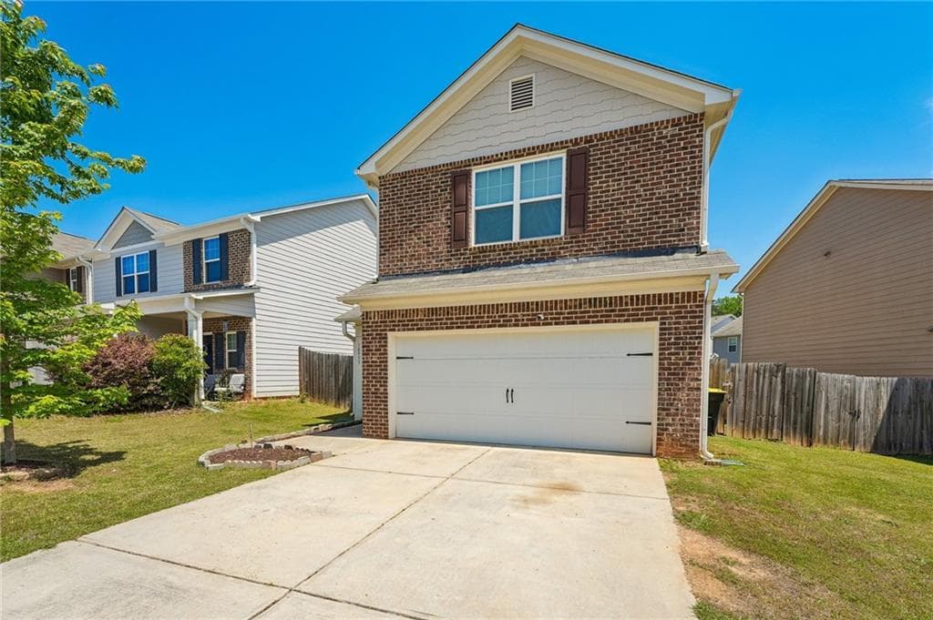 3 bedroom, 3 bathroom, 1,692 sq ft single family residence for sale at 10933 Wheeler Trace, Hampton, GA 30228 — photo 2