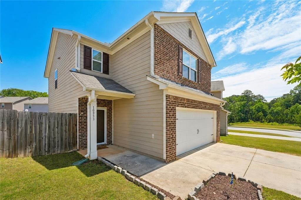 3 bedroom, 3 bathroom, 1,692 sq ft single family residence for sale at 10933 Wheeler Trace, Hampton, GA 30228