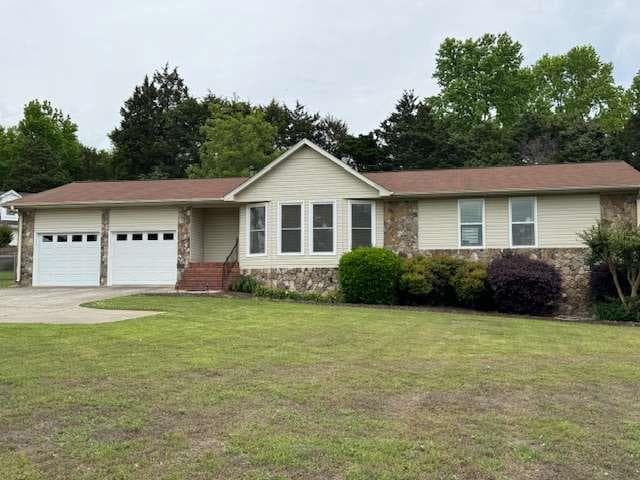 3 bedroom, 2 bathroom, 2,050 sq ft single family residence for sale at 462 Oakwood Drive, Cedartown, GA 30125 — photo 2