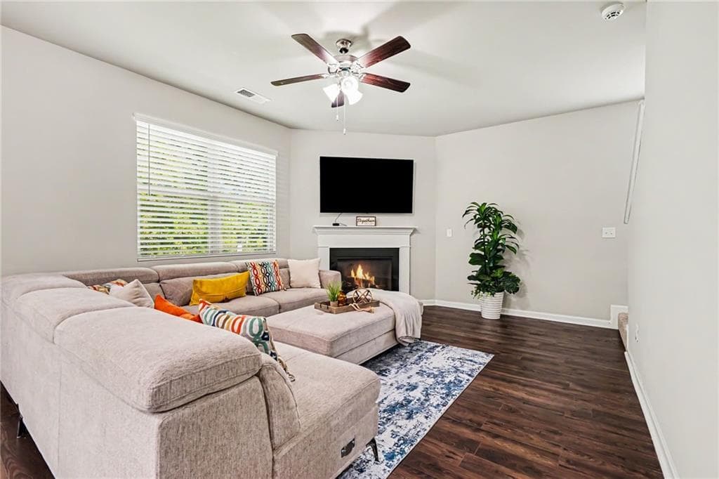 4 bedroom, 3 bathroom, 2,268 sq ft single family residence for sale at 1255 Brookstone Circle, Conyers, GA 30012 — photo 6