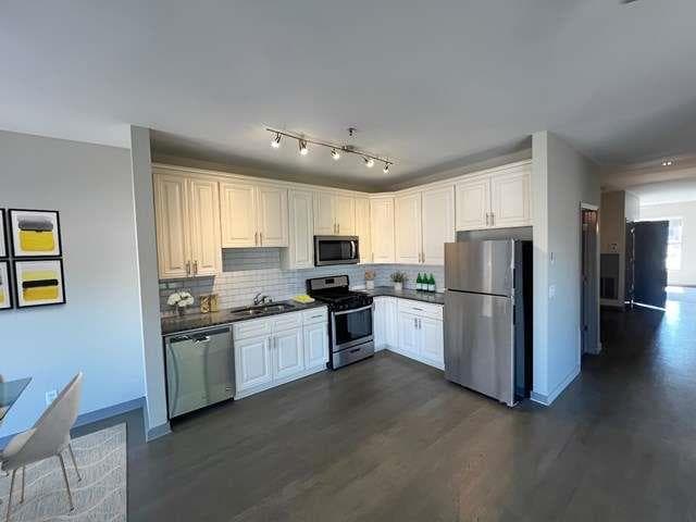 1 bedroom, 1 bathroom, 750 sq ft condominium for sale at 238 Walker Street 32, Atlanta, GA 30313 — photo 7