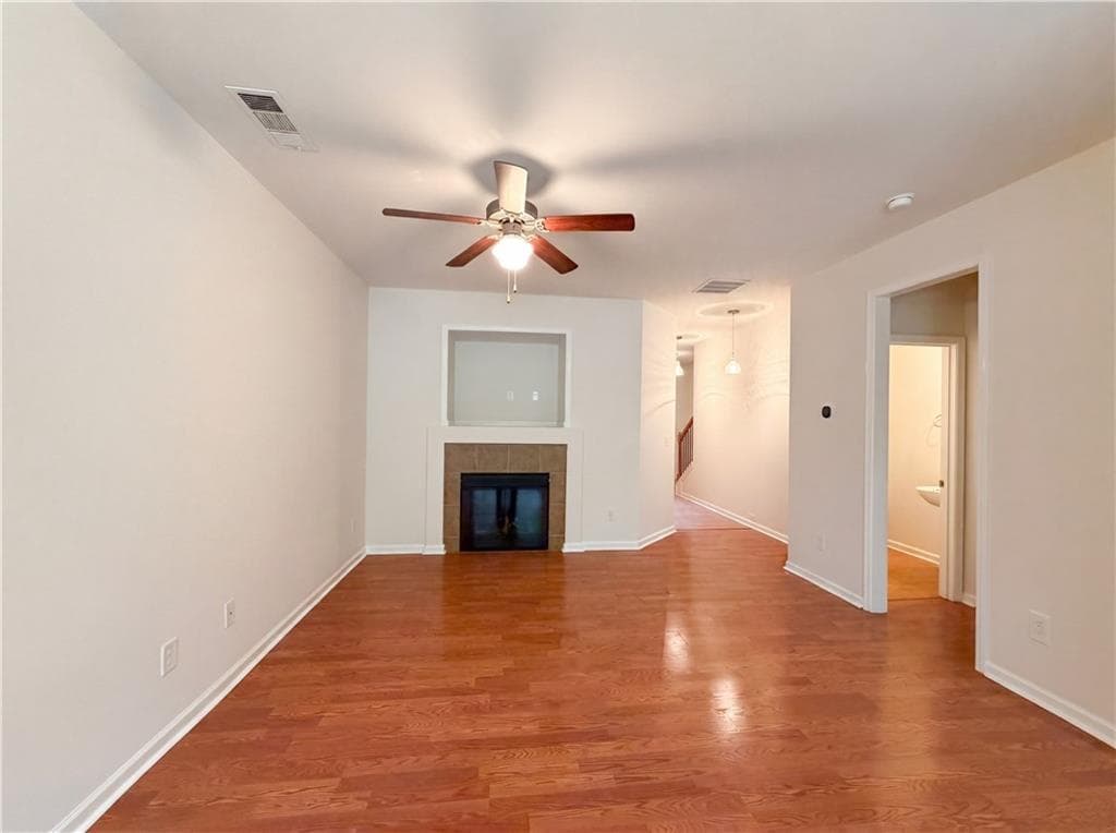 3 bedroom, 3 bathroom, 1,768 sq ft townhouse under contract at 471 Tufton Trail, Atlanta, GA 30354 — photo 3