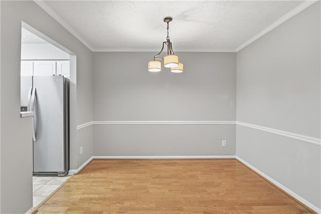 2 bedroom, 1 bathroom, 1,051 sq ft condominium for sale at 5145 Roswell Road 7, Atlanta, GA 30342 — photo 10