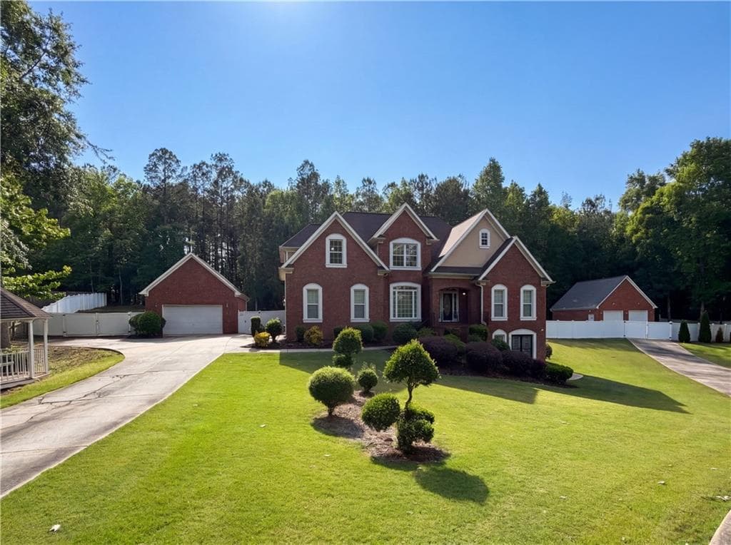 5 bedroom, 4 bathroom, 4,425 sq ft single family residence for sale at 207 Cagle Court, Mcdonough, GA 30252