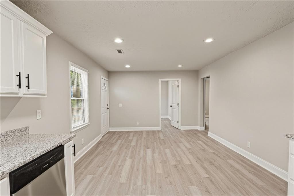 3 bedroom, 2 bathroom, 875 sq ft single family residence for sale at 1620 Eastland Road, Atlanta, GA 30316 — photo 3