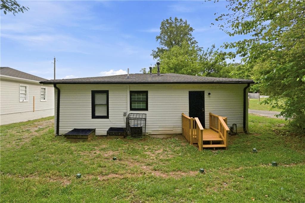 3 bedroom, 2 bathroom, 875 sq ft single family residence for sale at 1620 Eastland Road, Atlanta, GA 30316 — photo 5