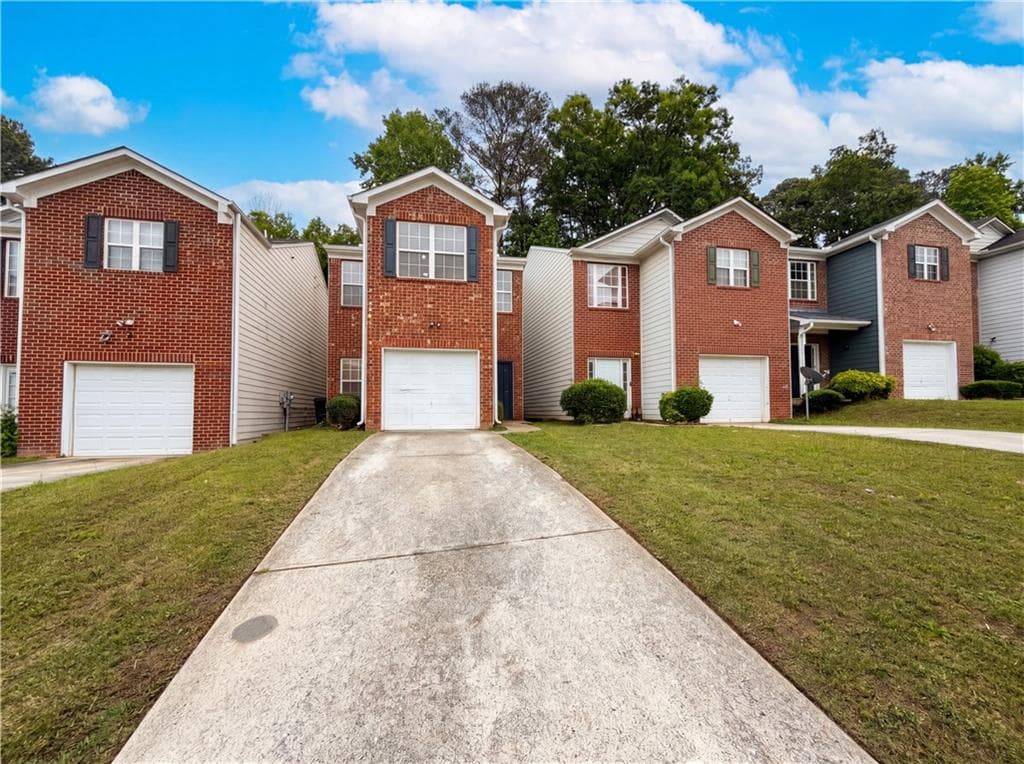 3 bedroom, 3 bathroom, 1,700 sq ft single family residence under contract at 5080 Windsor Forrest Lane, Atlanta, GA 30349