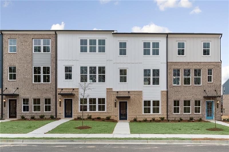 3 bedroom, 4 bathroom, 1,970 sq ft townhouse for rent at 737 Payton Lane, Acworth, GA 30102 for $2,300 a month — photo 1 of 19
