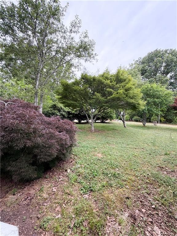 3 bedroom, 2 bathroom, 1,510 sq ft single family residence for sale at 7072 Cantrell Road, Douglasville, GA 30135 — photo 2