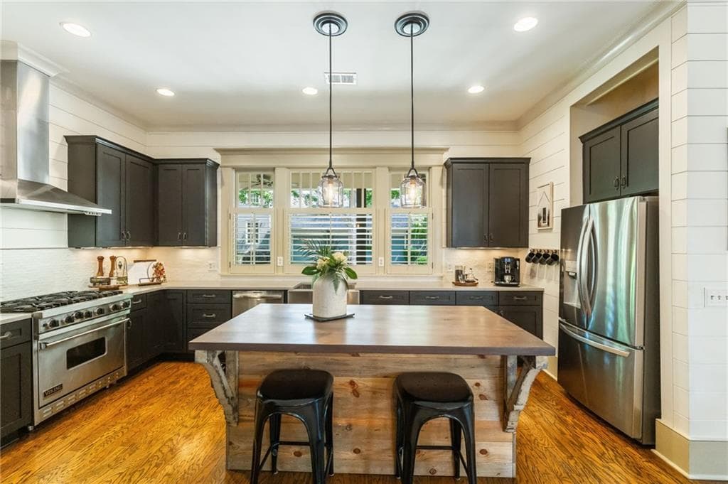 3 bedroom, 4 bathroom, 2,530 sq ft single family residence for sale at 7040 Cordery Road, Cumming, GA 30040 — photo 3