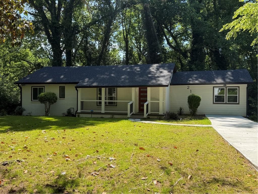 3 bedroom, 3 bathroom, 1,305 sq ft single family residence for rent at 2190 Highview Road, Atlanta, GA 30311 for $1,950 a month — photo 1 of 25