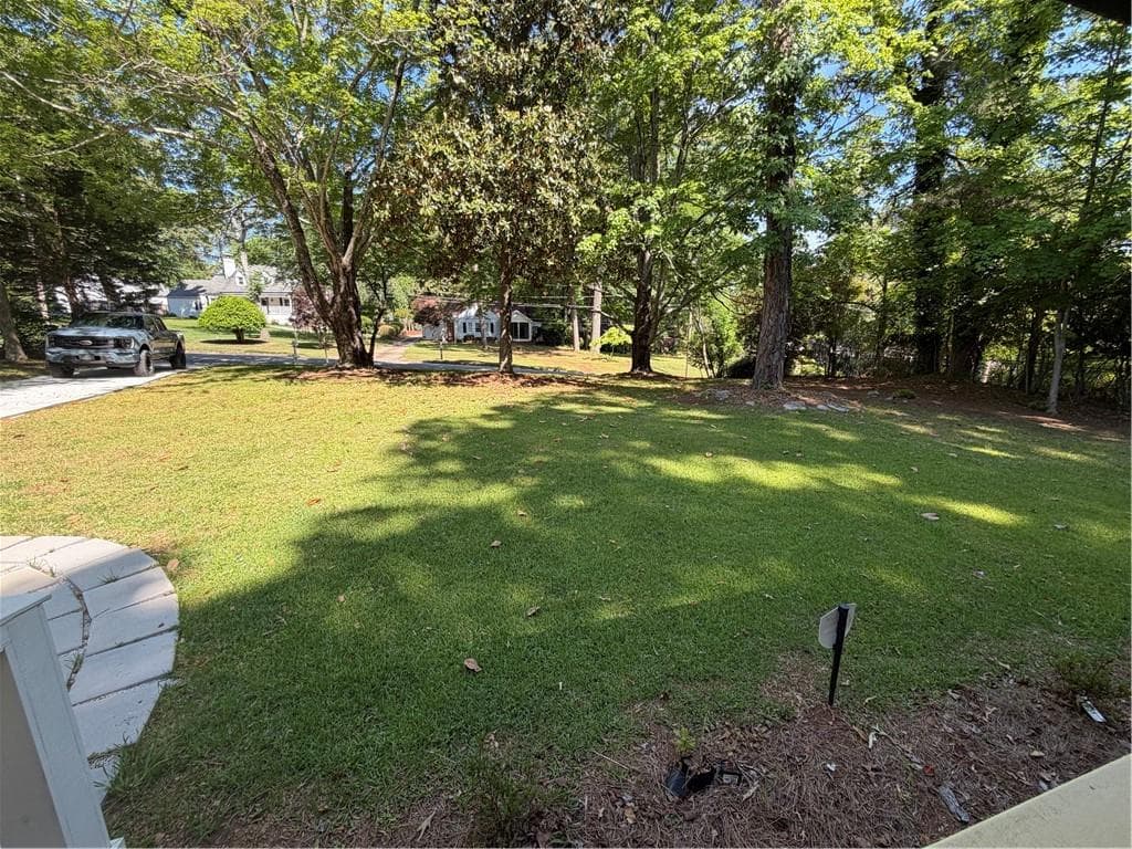 3 bedroom, 3 bathroom, 1,305 sq ft single family residence for rent at 2190 Highview Road, Atlanta, GA 30311 for $1,950 a month — photo 3