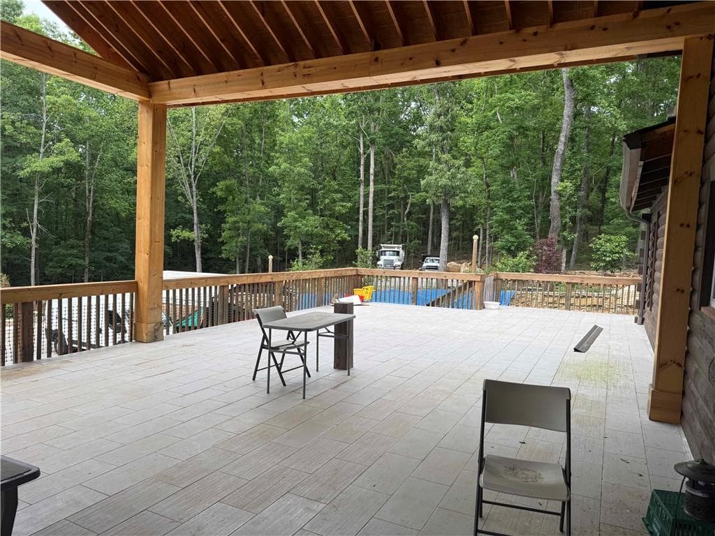 6 bedroom, 6 bathroom, 3,924 sq ft single family residence for sale at 2426 E Maddox Road, Buford, GA 30519 — photo 5