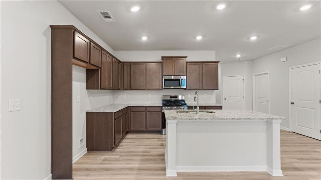 2 bedroom, 2 bathroom, 1,372 sq ft single family residence for sale at 30 Primrose Drive, Dallas, GA 30132 — photo 3