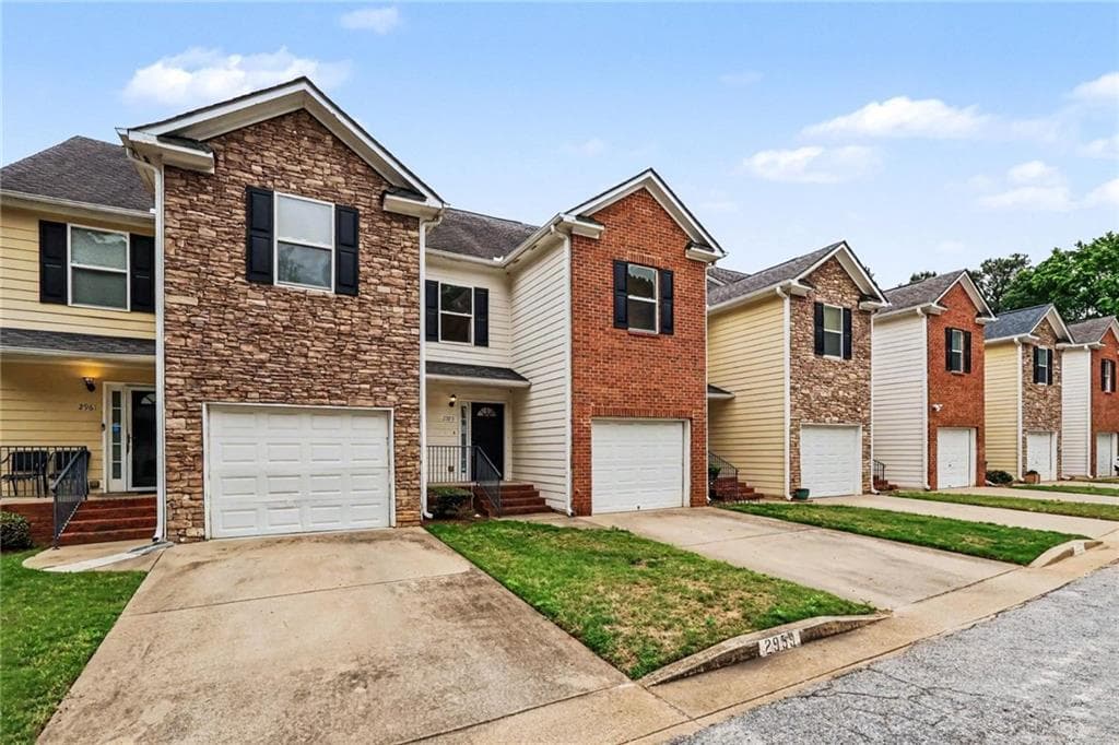 3 bedroom, 4 bathroom, 2,074 sq ft townhouse for sale at 2959 Stonecrest Lane, Lithonia, GA 30038 — photo 5