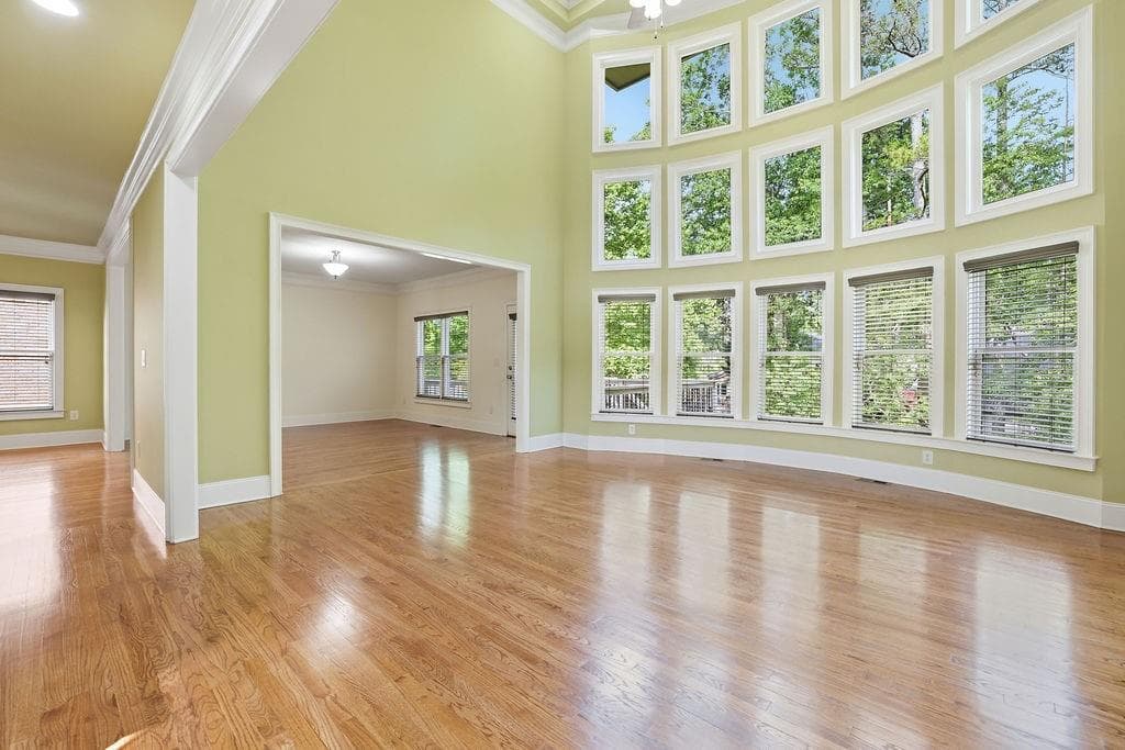 7 bedroom, 6 bathroom, 5,800 sq ft single family residence for sale at 5304 Byers Road, Johns Creek, GA 30005 — photo 7