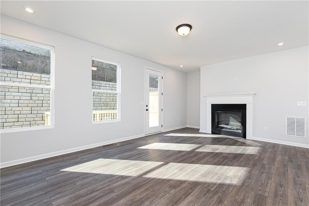 3 bedroom, 4 bathroom, 2,425 sq ft townhouse under contract at 3243 Basil Oak Drive, Powder Springs, GA 30127 — photo 10
