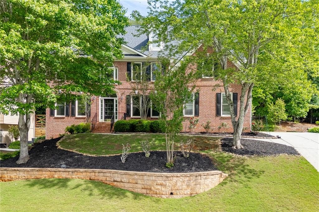 6 bedroom, 5 bathroom, 4,835 sq ft single family residence for sale at 272 Lostwood Trail, Sugar Hill, GA 30518 — photo 1 of 79