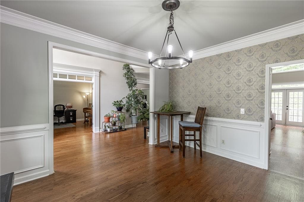 6 bedroom, 5 bathroom, 4,835 sq ft single family residence for sale at 272 Lostwood Trail, Sugar Hill, GA 30518 — photo 8