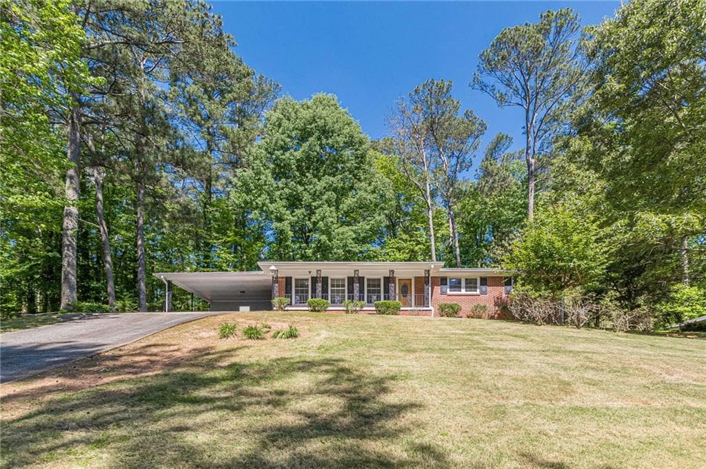 3 bedroom, 2 bathroom, 1,428 sq ft single family residence for sale at 3483 Scenic Drive, East Point, GA 30344 — photo 2