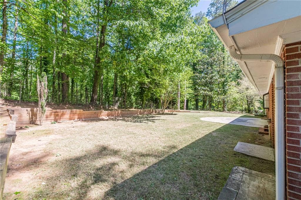 3 bedroom, 2 bathroom, 1,428 sq ft single family residence for sale at 3483 Scenic Drive, East Point, GA 30344 — photo 4