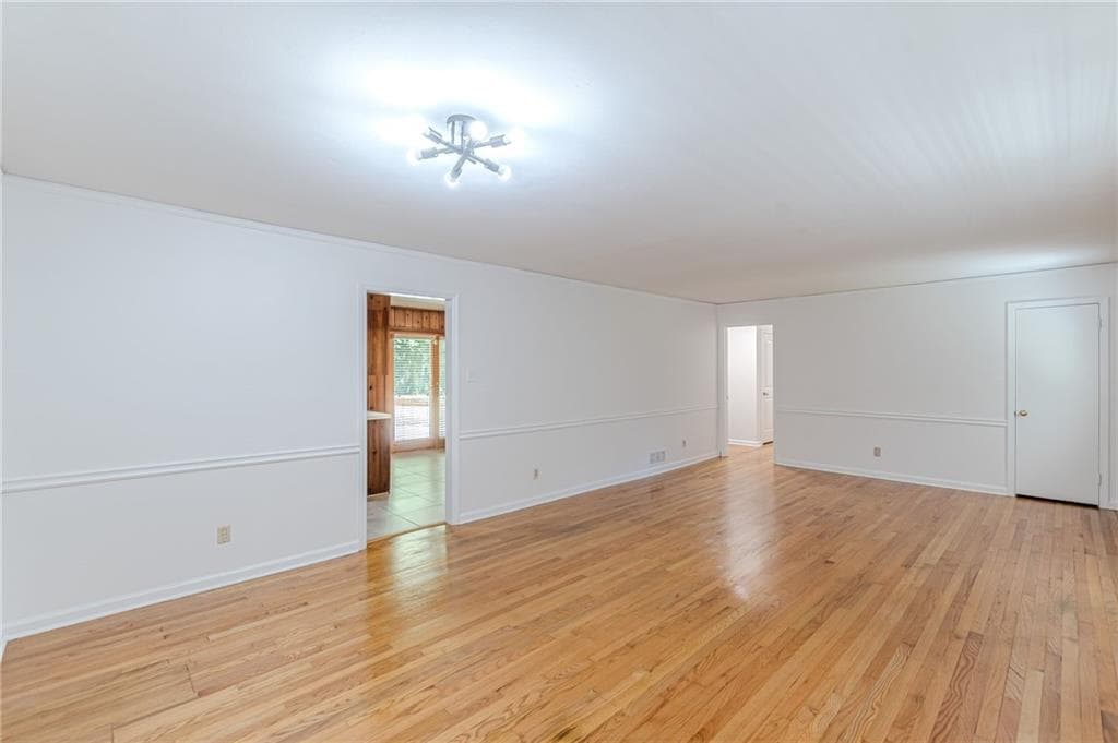 3 bedroom, 2 bathroom, 1,428 sq ft single family residence for sale at 3483 Scenic Drive, East Point, GA 30344 — photo 8