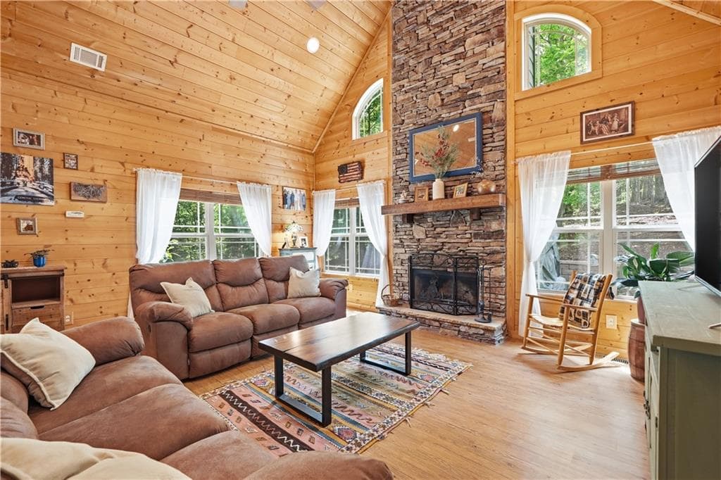 3 bedroom, 3 bathroom, 2,548 sq ft single family residence for sale at 97 Cypress Circle, Ellijay, GA 30540 — photo 7