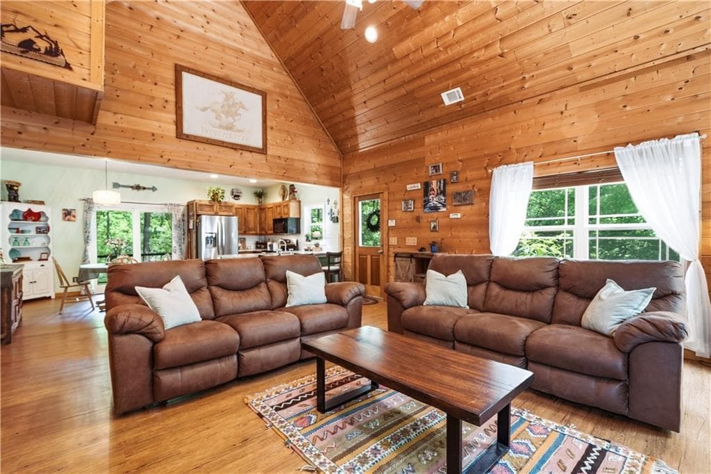 3 bedroom, 3 bathroom, 2,548 sq ft single family residence for sale at 97 Cypress Circle, Ellijay, GA 30540 — photo 8