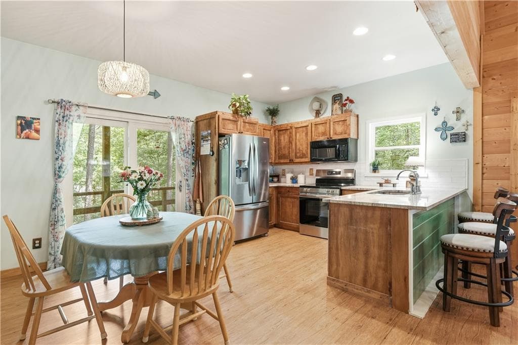 3 bedroom, 3 bathroom, 2,548 sq ft single family residence for sale at 97 Cypress Circle, Ellijay, GA 30540 — photo 9