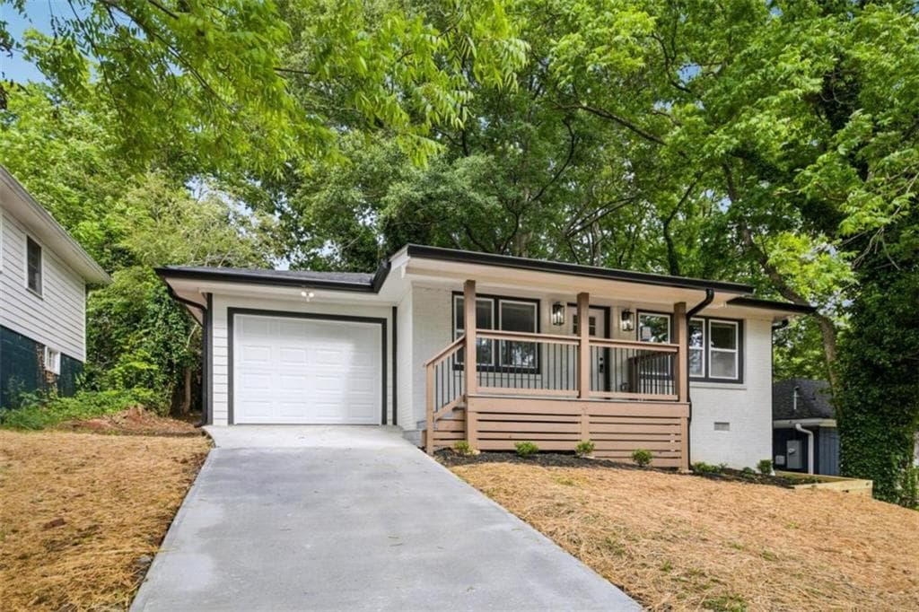 3 bedroom, 2 bathroom, 1,600 sq ft single family residence sold at 354 Brooks Avenue, Atlanta, GA 30310