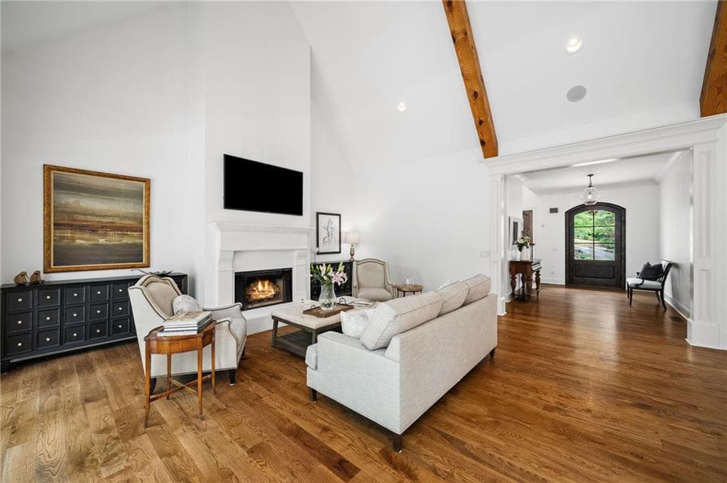 7 bedroom, 7 bathroom, 6,353 sq ft single family residence under contract at 6321 Hunting Creek Road, Sandy Springs, GA 30328 — photo 10