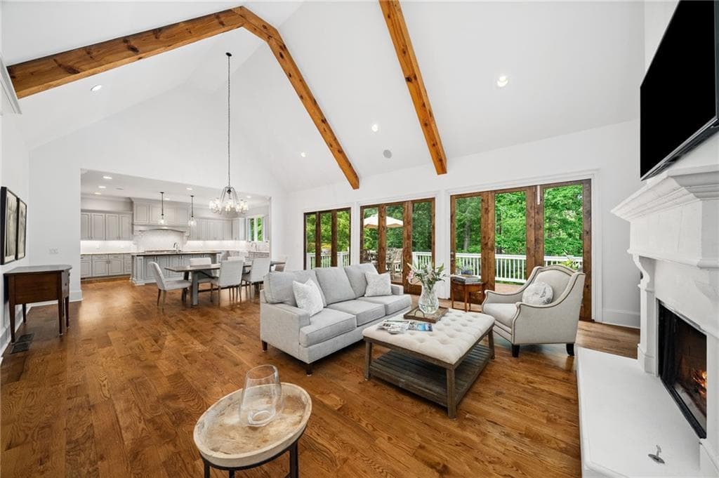 7 bedroom, 7 bathroom, 6,353 sq ft single family residence under contract at 6321 Hunting Creek Road, Sandy Springs, GA 30328 — photo 9