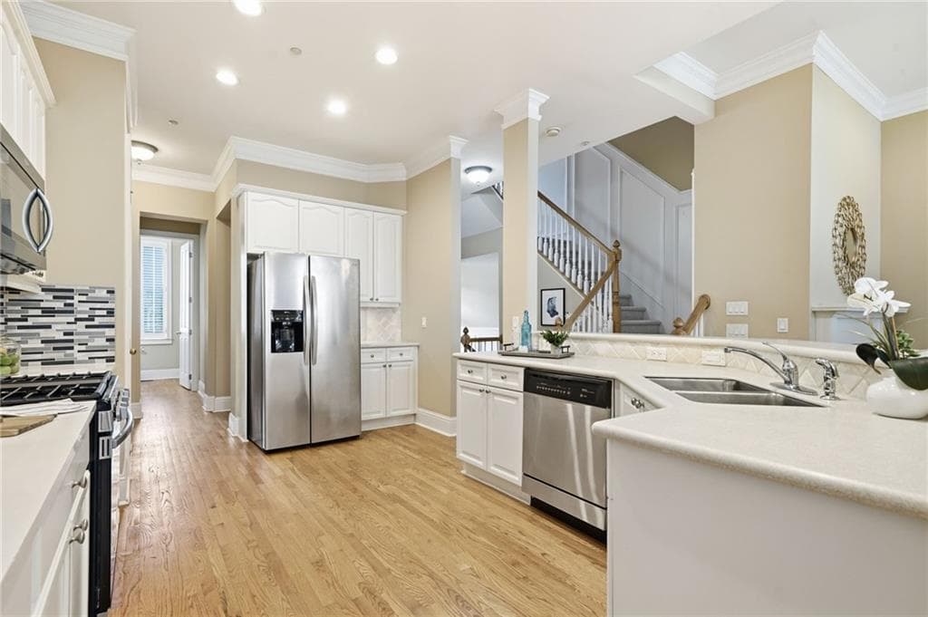 4 bedroom, 4 bathroom, 3,275 sq ft townhouse for sale at 1041 Emory Parc Place, Decatur, GA 30033 — photo 10