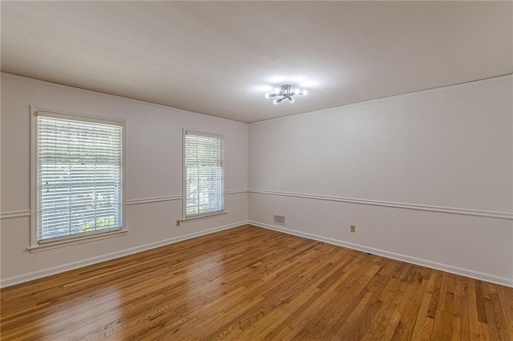 3 bedroom, 2 bathroom, 1,428 sq ft single family residence for sale at 3483 Scenic Drive, East Point, GA 30344 — photo 9