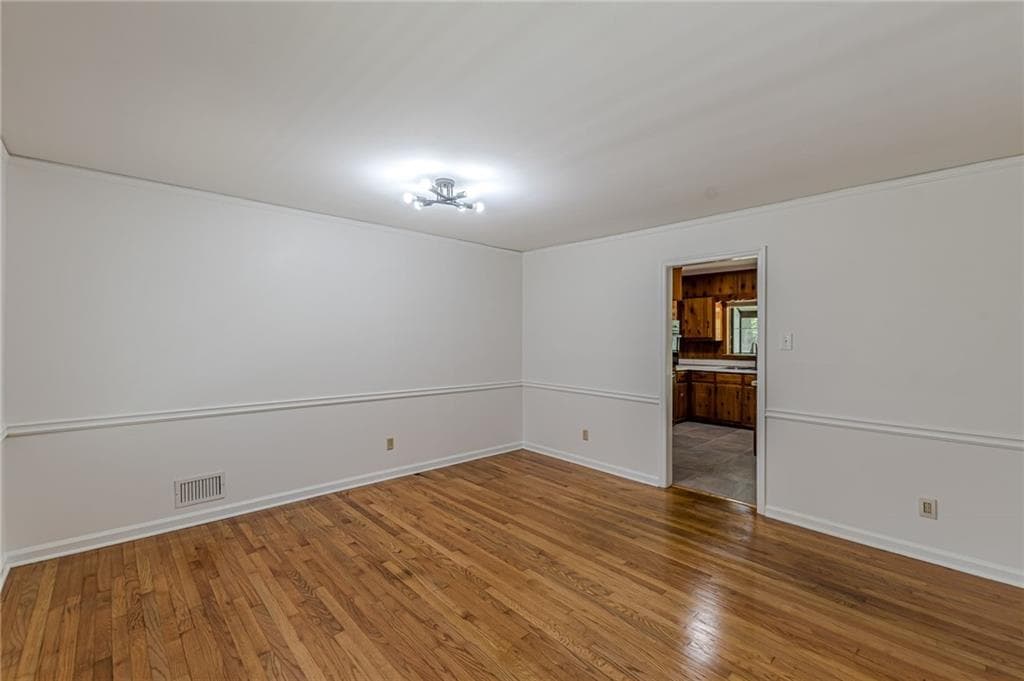 3 bedroom, 2 bathroom, 1,428 sq ft single family residence for sale at 3483 Scenic Drive, East Point, GA 30344 — photo 10