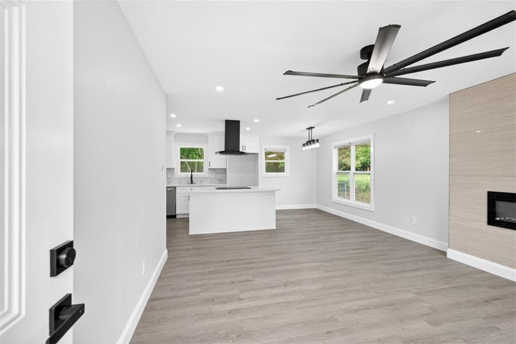 3 bedroom, 2 bathroom, 1,152 sq ft single family residence for sale at 2802 Buford Dam Road, Cumming, GA 30041 — photo 9