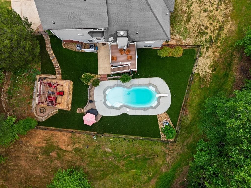 4 bedroom, 5 bathroom, 3,766 sq ft single family residence for sale at 85 Costleys Bridge Drive, Oxford, GA 30054 — photo 4
