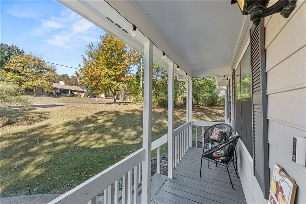 3 bedroom, 2 bathroom, 1,404 sq ft single family residence for sale at 4041 Woodbridge Court, Powder Springs, GA 30127 — photo 4