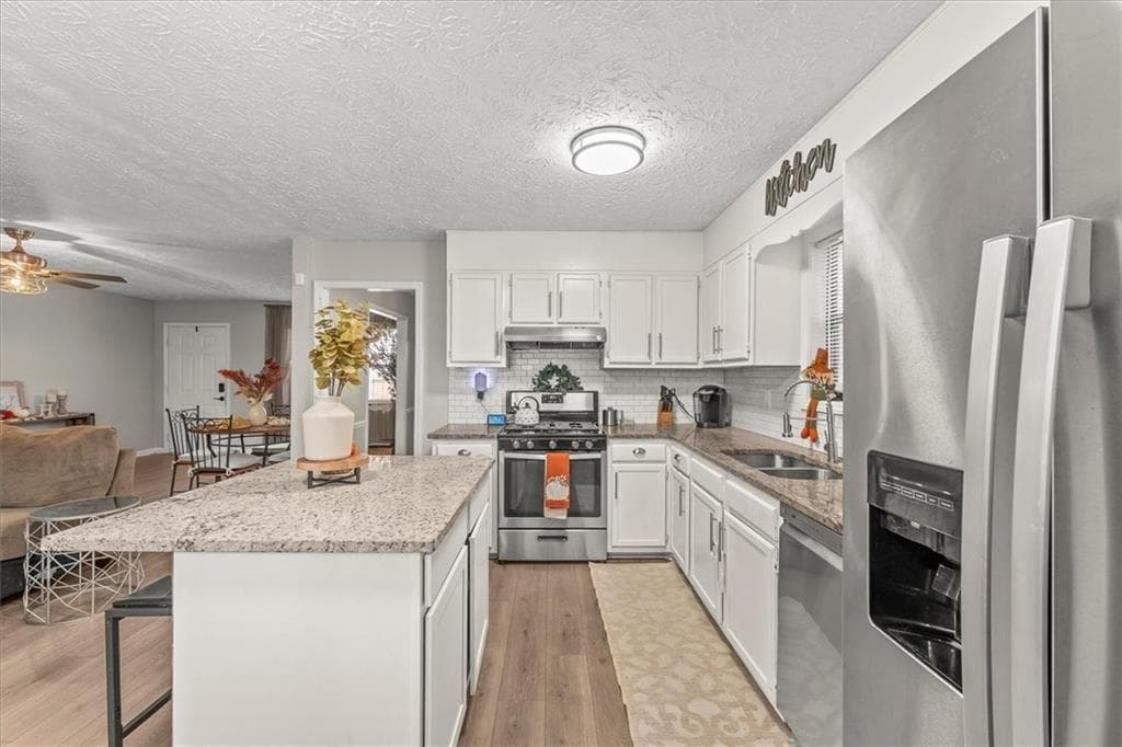 3 bedroom, 2 bathroom, 1,404 sq ft single family residence for sale at 4041 Woodbridge Court, Powder Springs, GA 30127 — photo 7