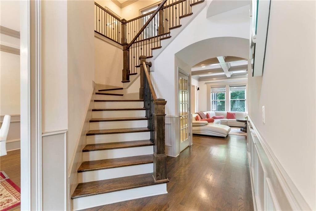 6 bedroom, 5 bathroom, 5,860 sq ft single family residence for sale at 11055 Callaway Drive, Duluth, GA 30097 — photo 6