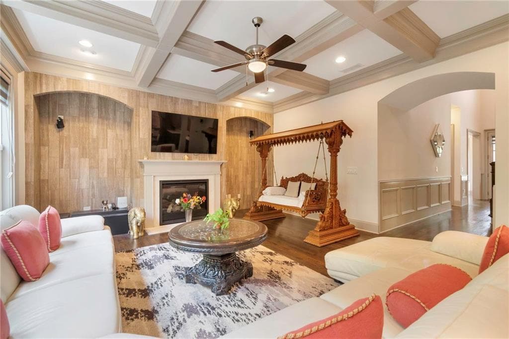 6 bedroom, 5 bathroom, 5,860 sq ft single family residence for sale at 11055 Callaway Drive, Duluth, GA 30097 — photo 8