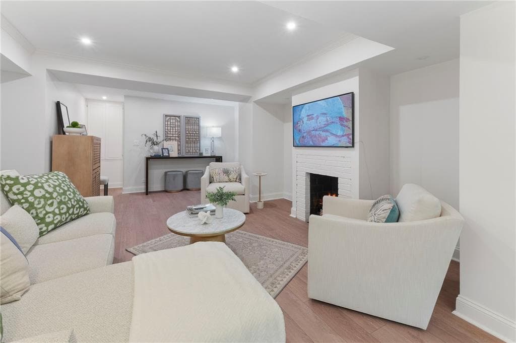 1 bedroom, 2 bathroom, 1,160 sq ft condominium under contract at 1325 Peachtree Street G2, Atlanta, GA 30309 — photo 7