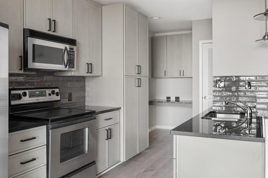 1 bedroom, 1 bathroom, 665 sq ft condominium for sale at 923 Peachtree Street 1636, Atlanta, GA 30309 — photo 5