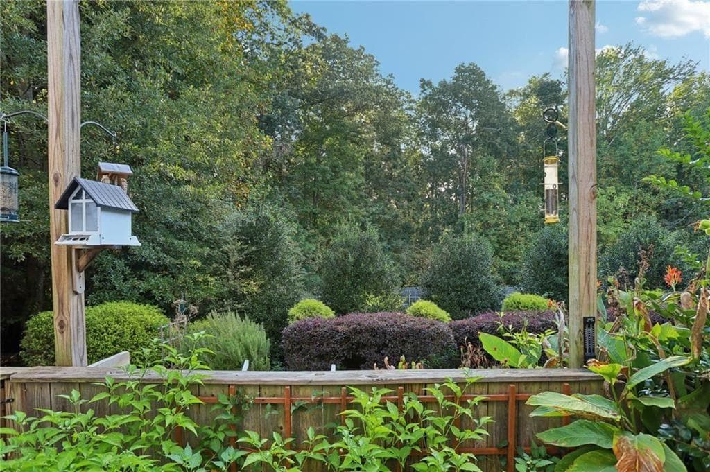 2 bedroom, 3 bathroom, 1,218 sq ft townhouse for sale at 1465 Kilmington Court, Alpharetta, GA 30009 — photo 5