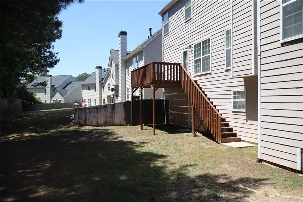 5 bedroom, 3 bathroom, 2,896 sq ft single family residence for sale at 3969 Elm Trace Drive, Loganville, GA 30052 — photo 2
